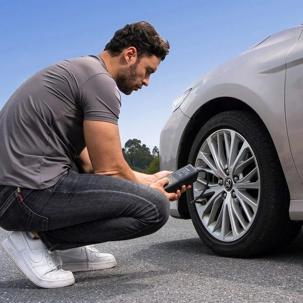 Fanttik Portable Tire Inflator & Air Compressor